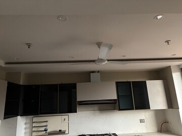 Furnished Amenities in 3 BHK Apartment at Eldeco Utopia, Sector 93a – for Sale