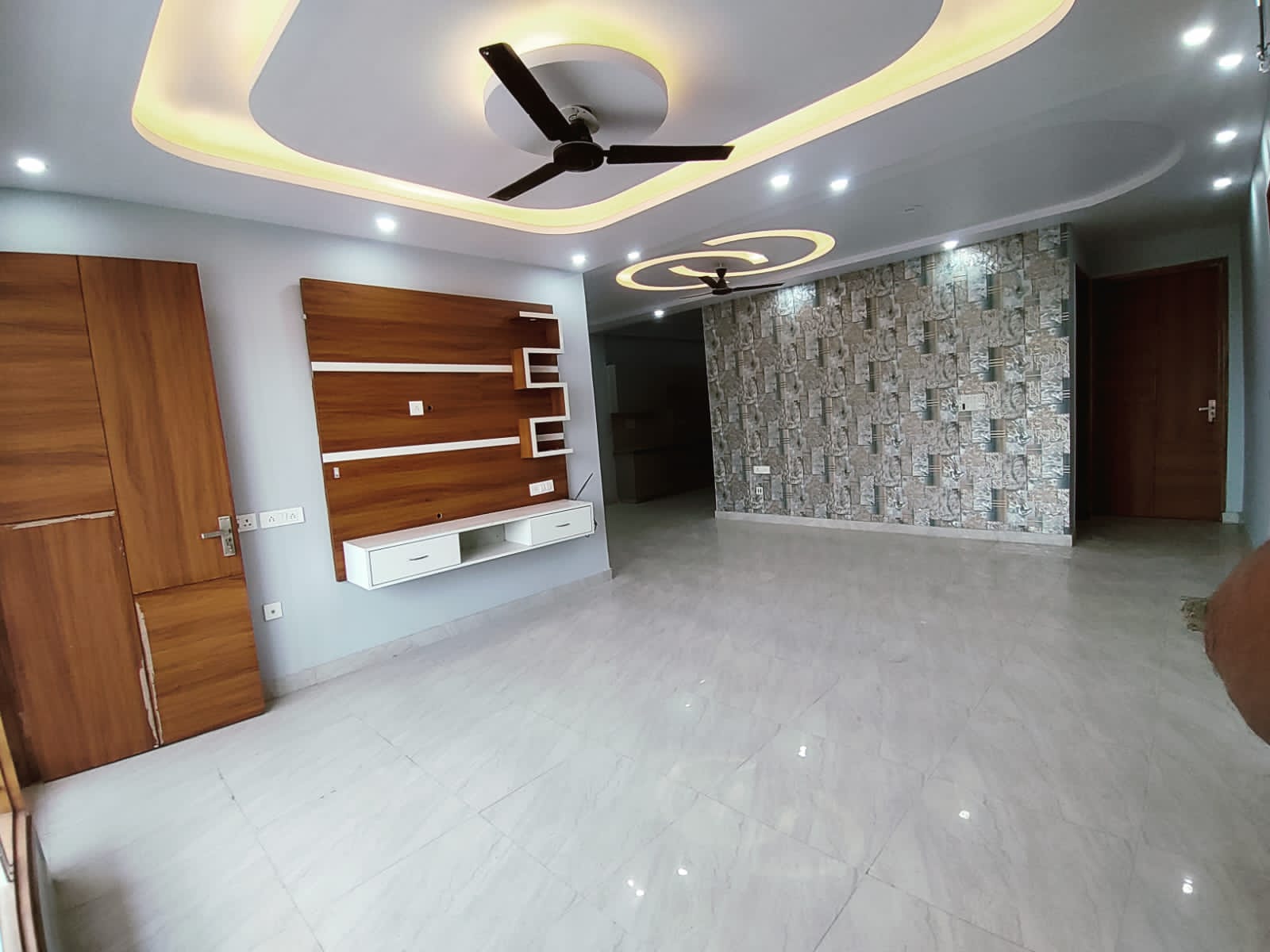 3 BHK + Servant Room Apartment For Sale in ATS Green Village