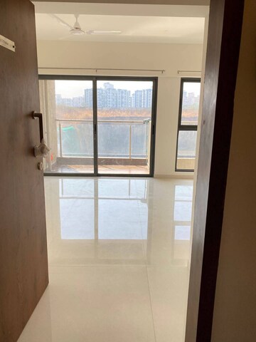 Room in 2 BHK Apartment at Gagan Avencia, Kharadi – for Rent