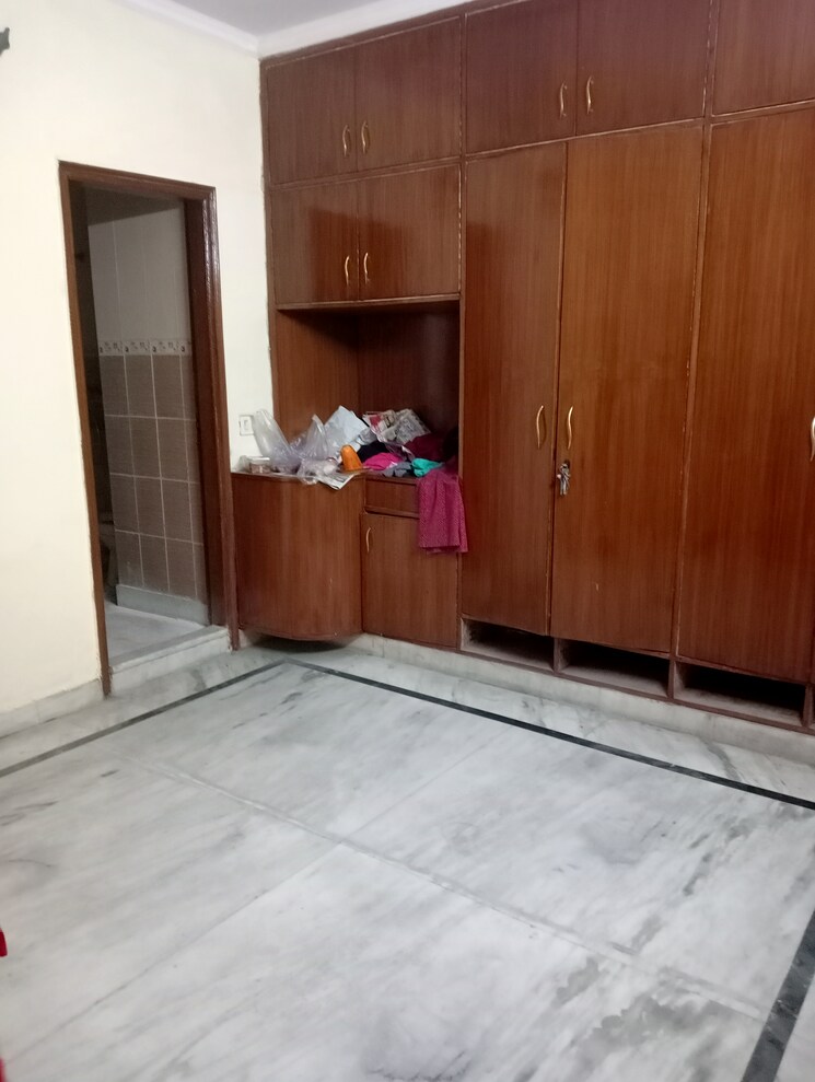 Room, lajpat nagar ii 2 Bedroom 900 Sq.Ft. Builder Floor In Lajpat Nagar ii Delhi 8056199