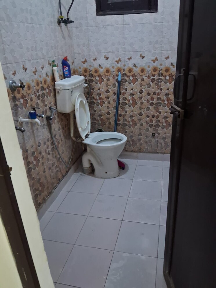 Bathroom, new ashok nagar 2 Bedroom 550 Sq.Ft. Independent House In New Ashok Nagar Delhi 8056230