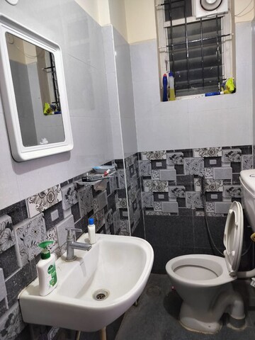 Team Area in 1 BHK Apartment at Domlur – for Rent