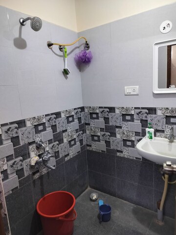 Team Area in 1 BHK Apartment at Domlur – for Rent