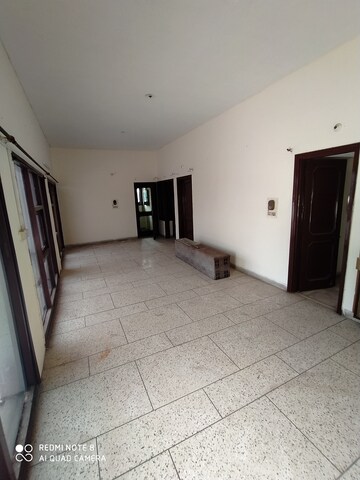 Room in 2 BHK Independent House at Sector 7 – for Rent