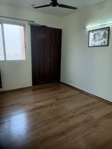 Room in 2 BHK Apartment at Lotus Panache, Sector 110 – for Rent