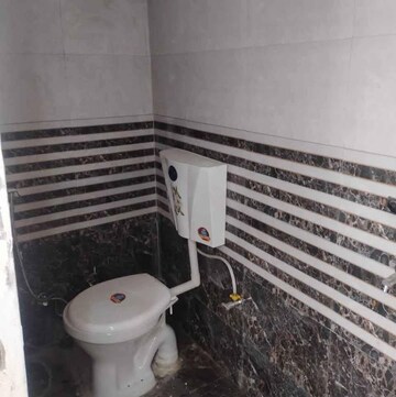 Bathroom in 2 BHK Villa at Jankipuram – for Rent