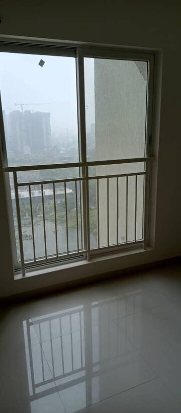 Room in 2.5 BHK Apartment at Shankeshwar Dang Ikon, Ravet – for Rent