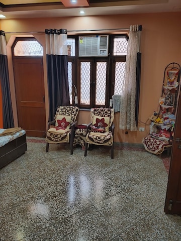 Living Room in 1 BHK Builder Floor at Nidhi Exclusive Floors, Mehrauli – for Rent