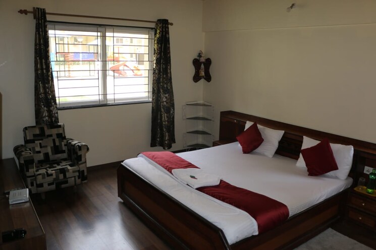 Bedroom, magarpatta-laburnum-park 3.5 Bedroom 1850 Sq.Ft. Apartment In Hadapsar Pune 8056403