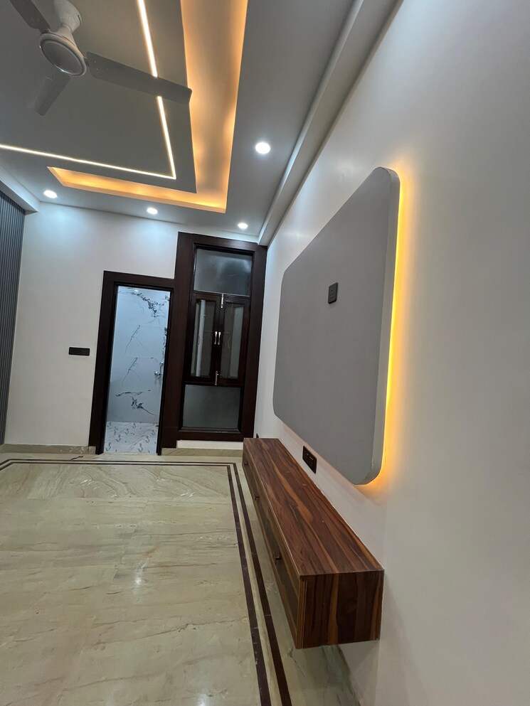 Room, gyan khand 3 Bedroom 1250 Sq.Ft. Builder Floor In Gyan Khand Ghaziabad 8056421