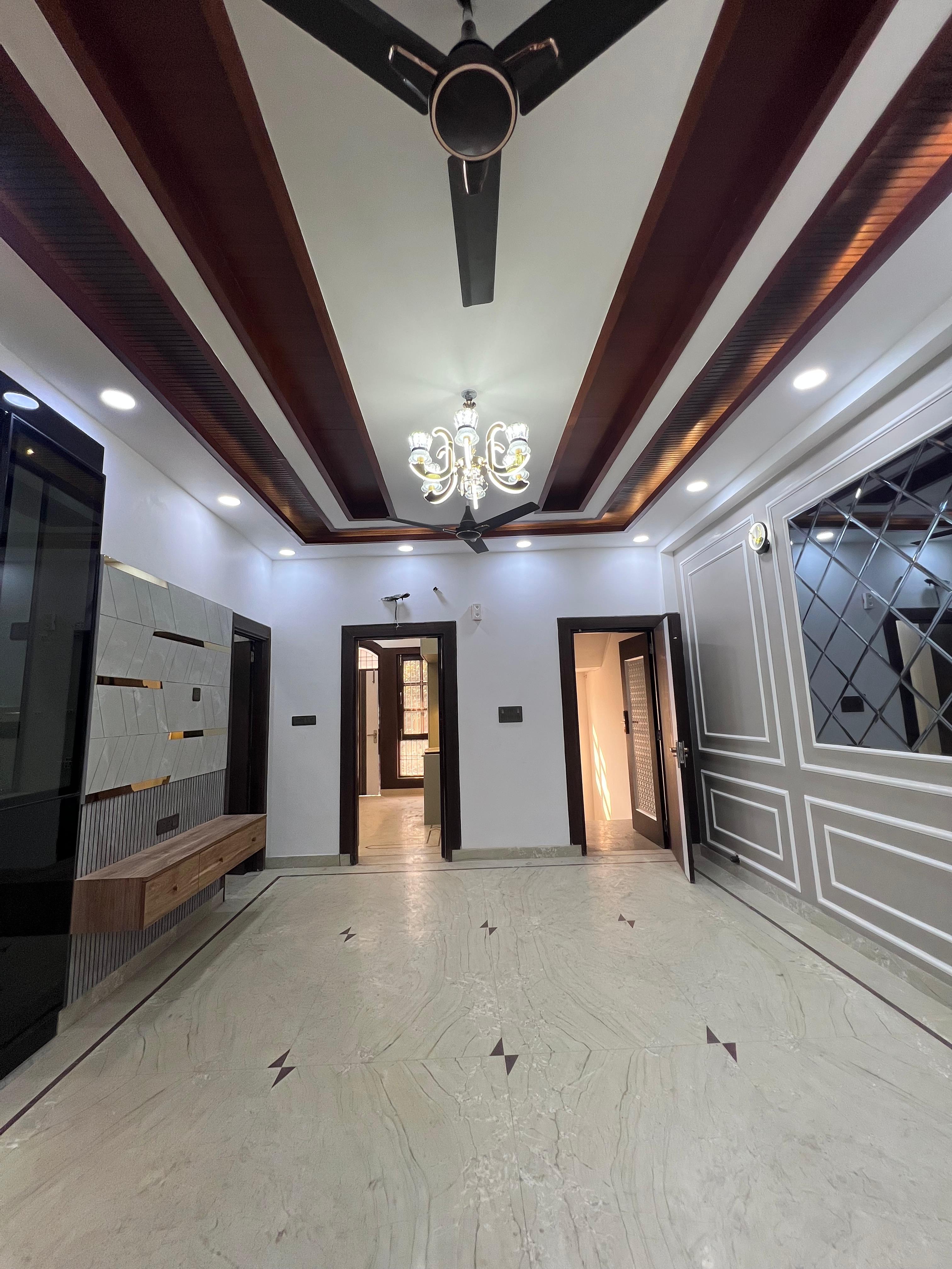 3 BHK Builder Floor For Sale in Gyan Khand