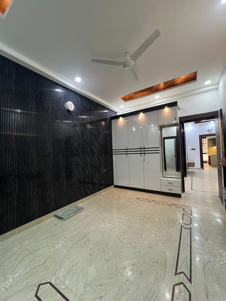 Room, gyan khand 3 Bedroom 1250 Sq.Ft. Builder Floor In Gyan Khand Ghaziabad 8056421
