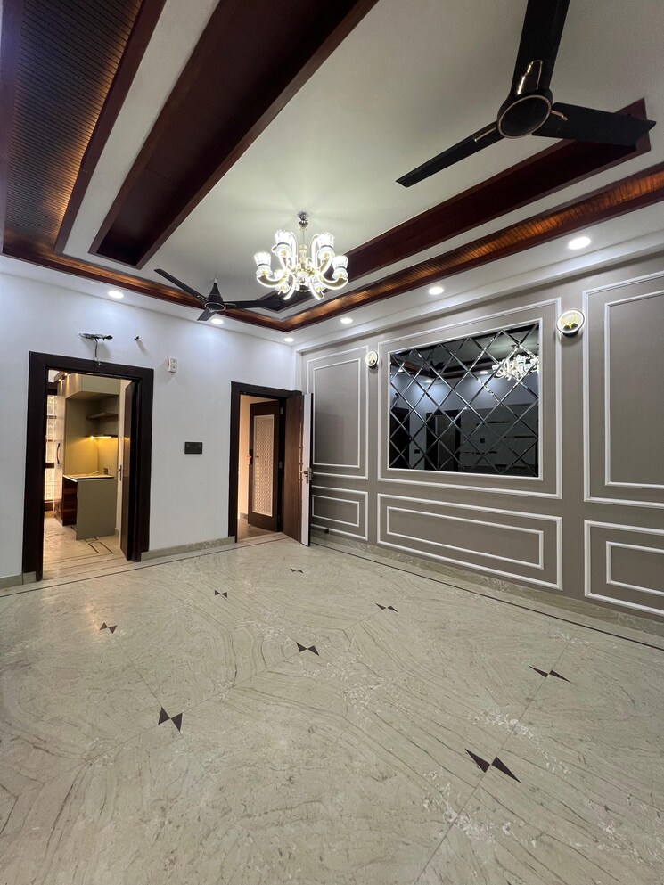 Room, gyan khand 3 Bedroom 1250 Sq.Ft. Builder Floor In Gyan Khand Ghaziabad 8056421