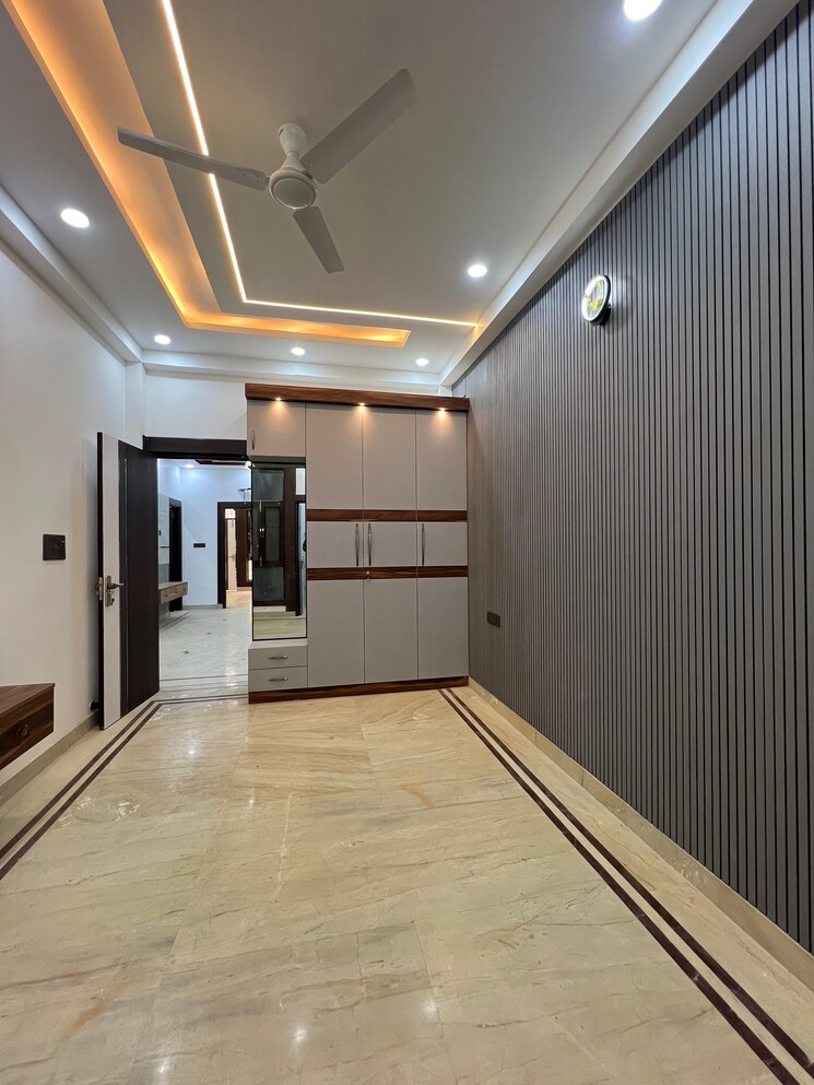 Room, gyan khand 3 Bedroom 1250 Sq.Ft. Builder Floor In Gyan Khand Ghaziabad 8056421