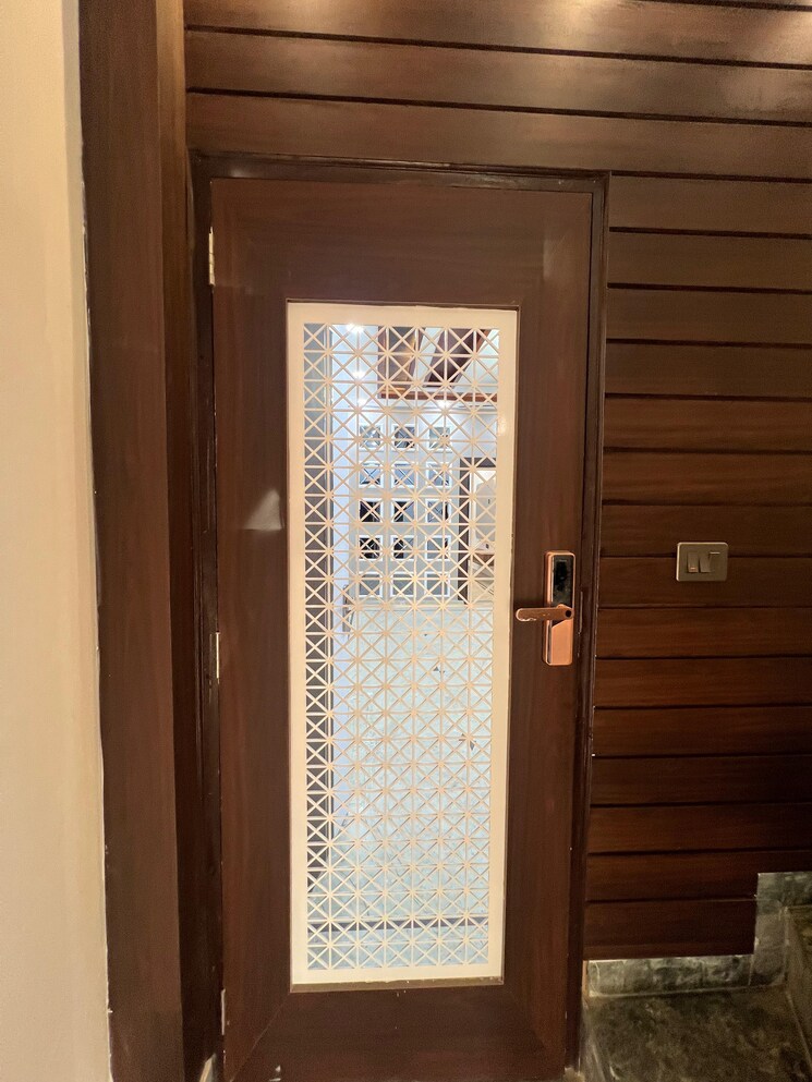 Room, gyan khand 3 Bedroom 1250 Sq.Ft. Builder Floor In Gyan Khand Ghaziabad 8056421