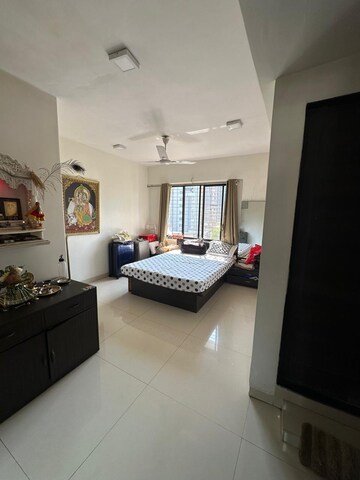 Bedroom in 3 BHK Apartment at Chembur – for Rent