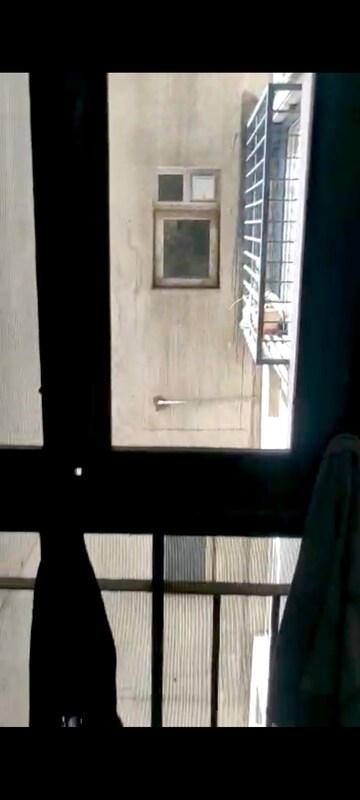 Room in 3 BHK Apartment at Aditya Urban Casa, Sector 78 – for Rent