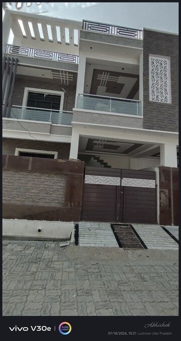 4 BHK Villa – Exterior View View at Jankipuram - for Sale