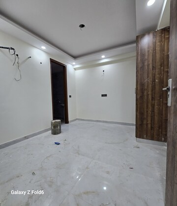 Master Bedroom in 3 BHK Builder Floor at Rajpur – for Sale