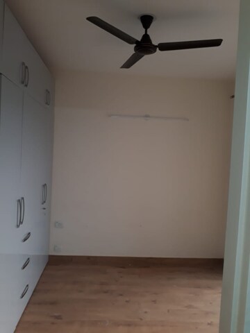 Room in 3 BHK Apartment at DLF New Town Heights III, Sector 91 – for Rent