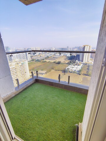 Swimming Pool in 2 BHK Apartment at Pharande Puneville, Tathawade – for Rent