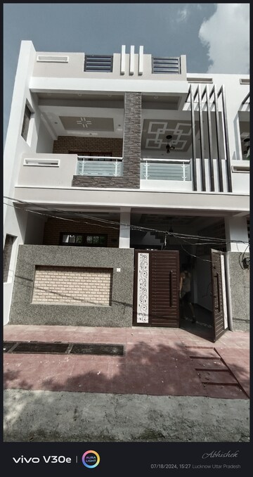 3 BHK Villa – Exterior View View at Jankipuram - for Sale