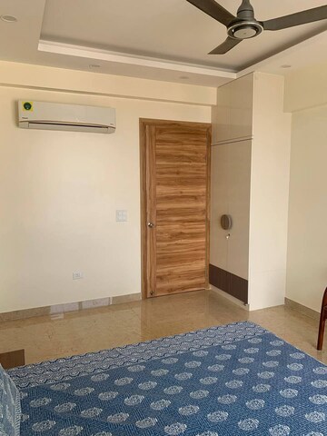 Room in 2 BHK Builder Floor at Palam Vihar Residents Association, Palam Vihar – for Rent