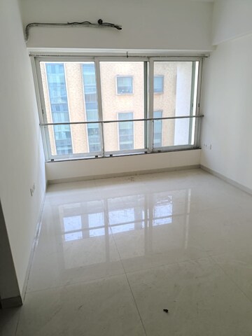 Bedroom in 2.5 BHK Apartment at Chembur – for Rent