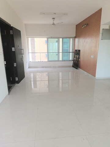 Living Room in 2.5 BHK Apartment at Chembur – for Rent