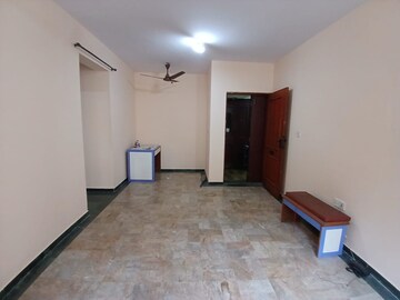 Room in 2 BHK Apartment at Hiranandani Estate Broadway, Ghodbunder Road – for Rent