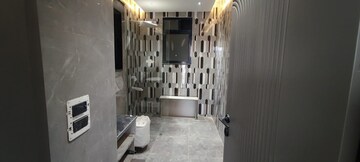 Attached Bathroom in 4 BHK Builder Floor at Bansal Homes, Green Fields Colony – for Sale
