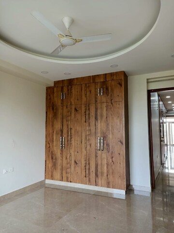 Furnished Amenities in 4 BHK Builder Floor at Palam Vihar Residents Association, Palam Vihar – for Rent