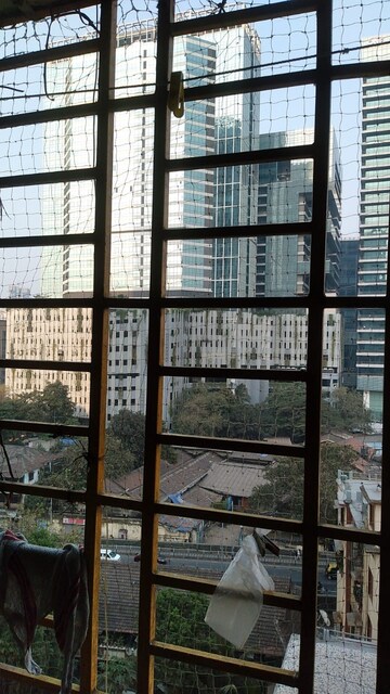 Room in 2 BHK Apartment at Platinum Life, Andheri West – for Sale
