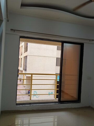 Room in 1 BHK Apartment at Sahakar Residency, Naigaon East – for Sale