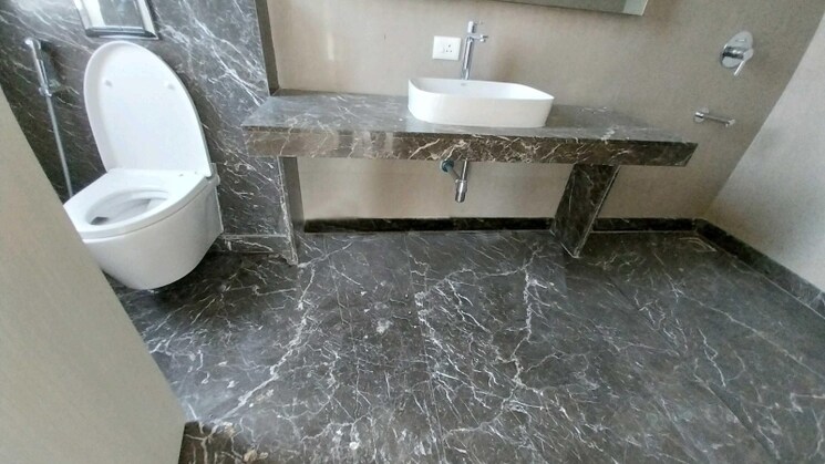 Bathroom, indiabulls-sky-forest 3 Bedroom 3589 Sq.Ft. Apartment In Lower Parel Mumbai 8057064