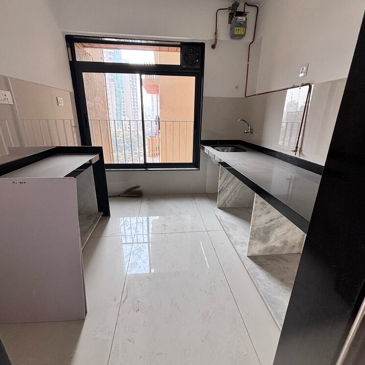 Kitchen, arkade-crown 3 Bedroom 1064 Sq.Ft. Apartment In Lic Colony Mumbai 8057120