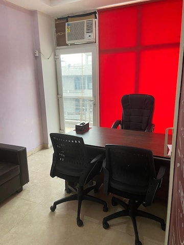 Commercial Office Space 1600 Sq.Ft. For Rent in Sector 3 Noida  8057167