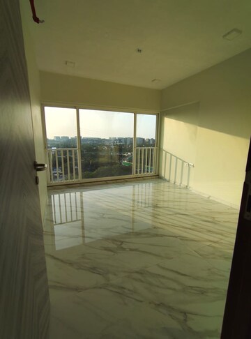 Room in 2 BHK Apartment at Sri Zynergy, Suman Nagar – for Rent