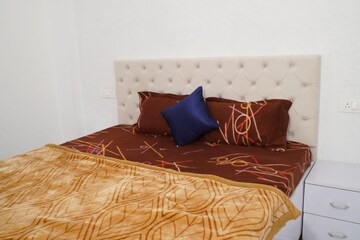 Bedroom in 2 BHK Builder Floor at Jakhan – for Rent