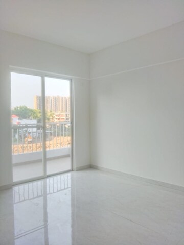 Room in 3 BHK Apartment at Diamond Nexus Nirvana Beyond, Ravet – for Rent