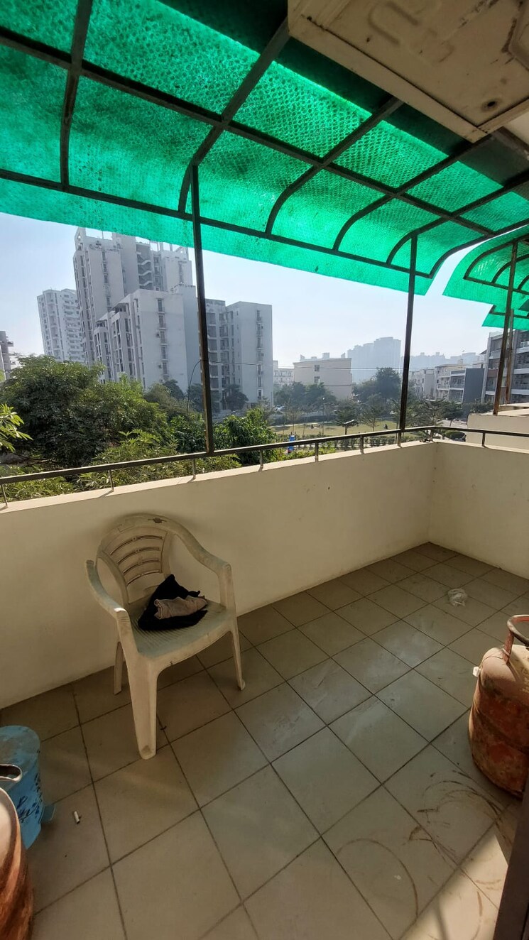 Balcony, vatika-primrose-floors 2 Bedroom 1050 Sq.Ft. Builder Floor In Sector 82 Gurgaon 8057286