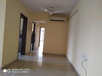 Room in 2 BHK Apartment at Satellite Royale, Goregaon East – for Rent
