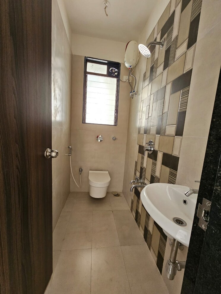 Bathroom, siddharth-riverwood-park 2 Bedroom 686 Sq.Ft. Apartment In Dombivli East Thane 8057325