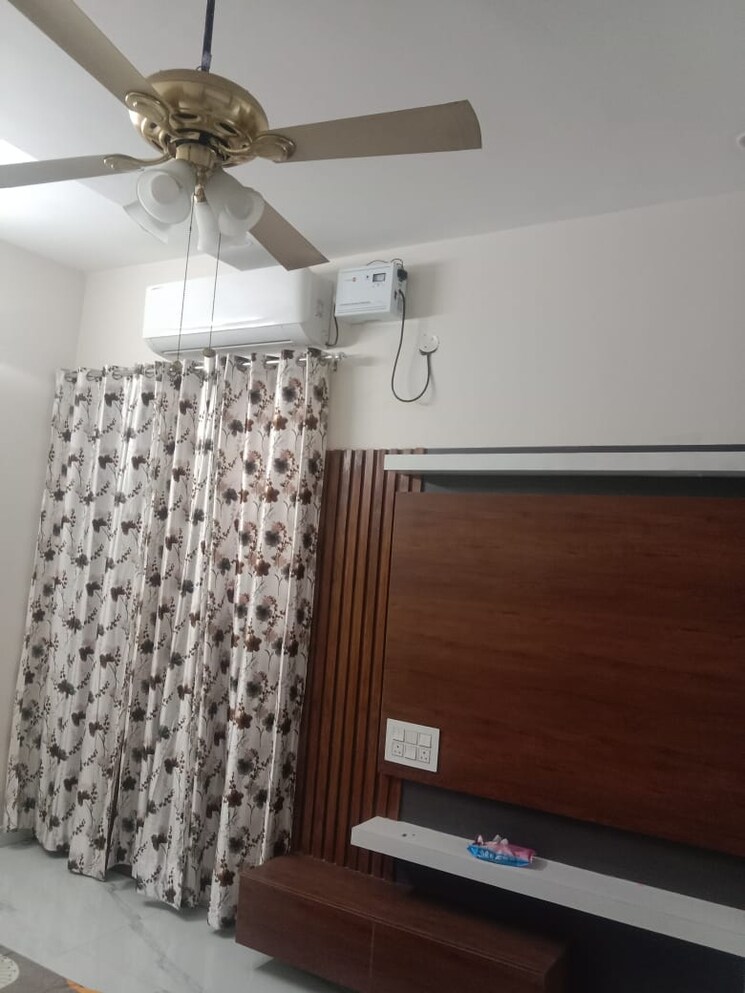 Room, ambala highway 3 Bedroom 900 Sq.Ft. Independent House In Ambala Highway Zirakpur 8057331