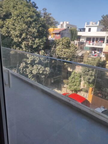 3 BHK Builder Floor – Exterior View View at South City 1 - for Rent
