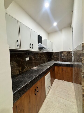 Kitchen in 1 BHK Builder Floor at DLF Atria, Dlf Phase ii – for Rent