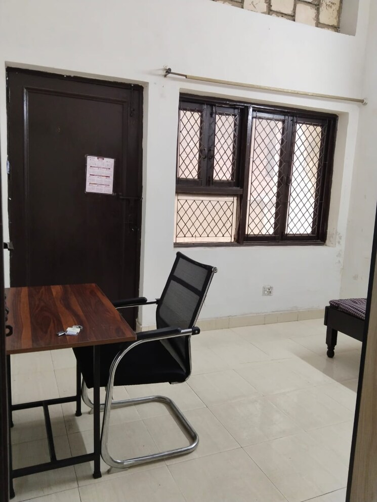 Master Bedroom, old rajinder nagar 4 Bedroom 950 Sq.Ft. Builder Floor In Old Rajinder Nagar Delhi 8057404