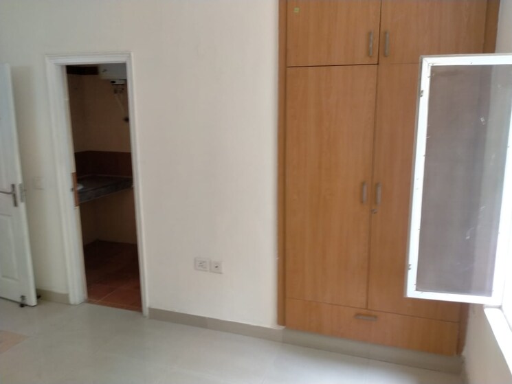 Room, dhakoli village 3 Bedroom 1720 Sq.Ft. Apartment In Dhakoli Village Zirakpur 8057417