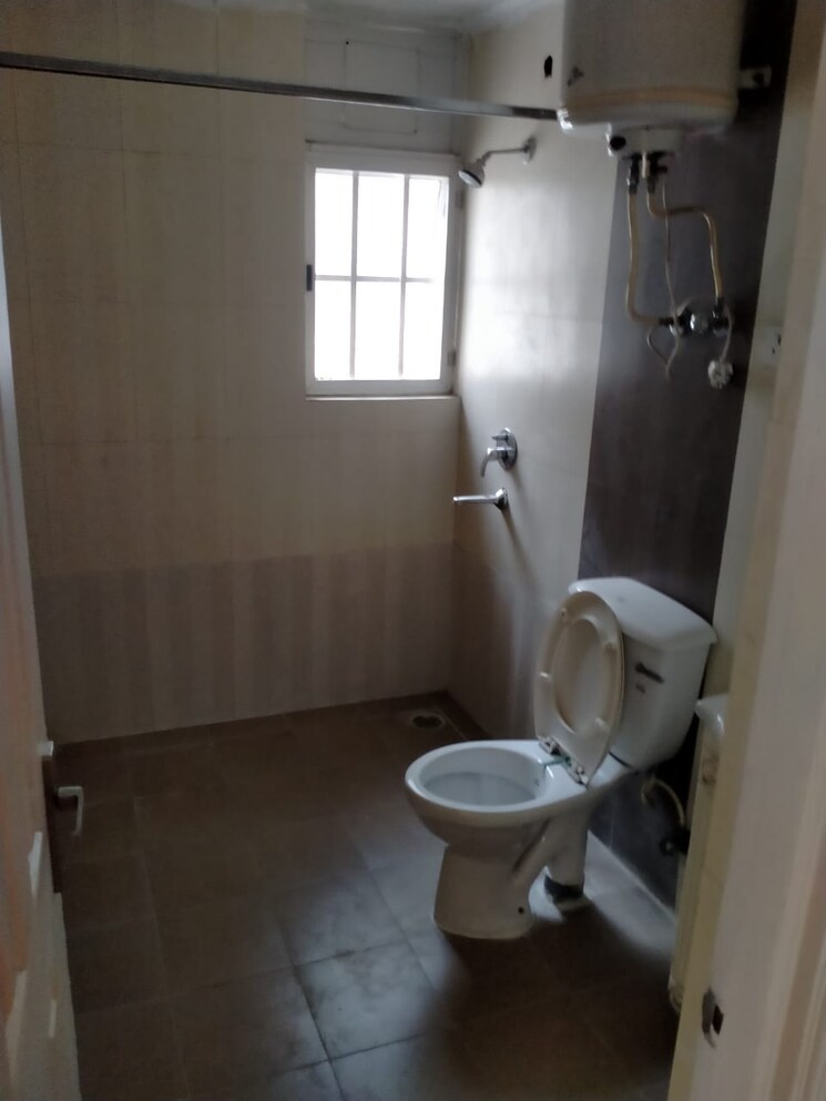 Bathroom, dhakoli village 3 Bedroom 1720 Sq.Ft. Apartment In Dhakoli Village Zirakpur 8057417