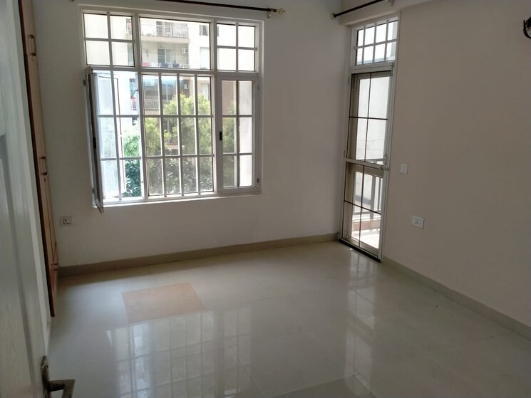 Room, dhakoli village 3 Bedroom 1720 Sq.Ft. Apartment In Dhakoli Village Zirakpur 8057417
